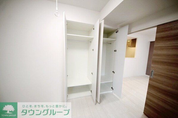 ロイジェントさいたま新都心の物件内観写真